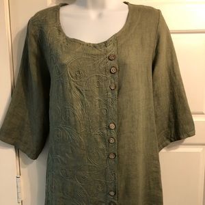 Linen top. Sage green with embroidery and coconut shell buttons. Women’s Small